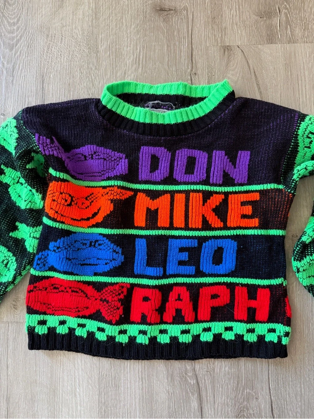 VTG 90s Teenage Mutant Ninja Turtles Mickey’s Clan Crewneck sweater kids XS